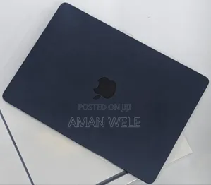 New Laptop Apple MacBook Air 2022 M2 8GB Apple M2 SSD 512GB