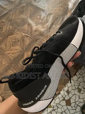 Under Armour Men Shoe