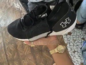 Under Armour Men Shoe