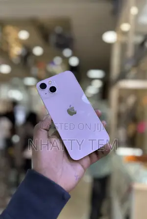 Photo - Apple iPhone 13 128 GB Pink