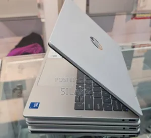 New Laptop HP OmniBook 5 14" 16GB Intel Core 5 SSD 512GB