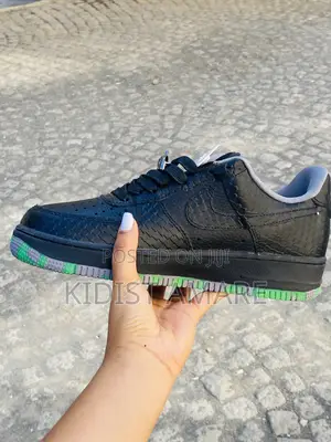 Photo - Nike Hallowen Mens Shoe