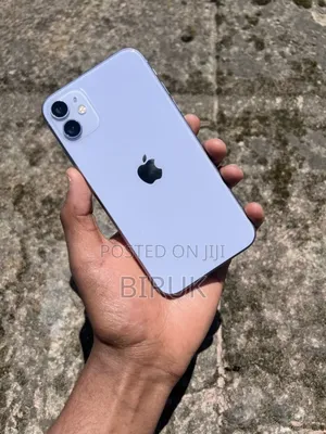 Photo - Apple iPhone 11 64 GB White