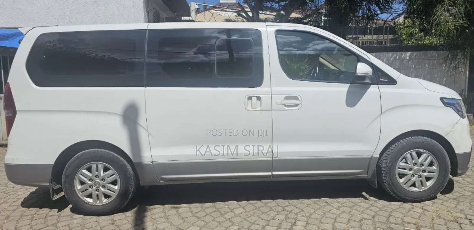 Hyundai H1 2021 White