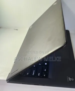 Photo - Laptop Lenovo IdeaPad Yoga 11 8GB Intel Core I5 SSD 256GB