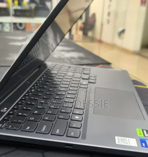 New Laptop Lenovo 24GB Intel Core I7 SSD 512GB