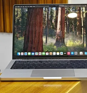 New Laptop Apple MacBook Pro 2020 M1 32GB Apple M1 Pro SSD 1T