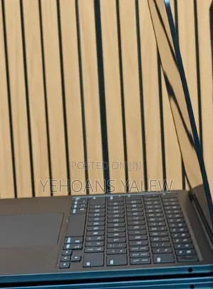 Photo - New Laptop Apple MacBook Air 2024 M3 13-Inch 8GB Apple M3 SSD 256GB