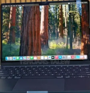 New Laptop Apple MacBook Air 2024 M3 13-Inch 8GB Apple M3 SSD 256GB