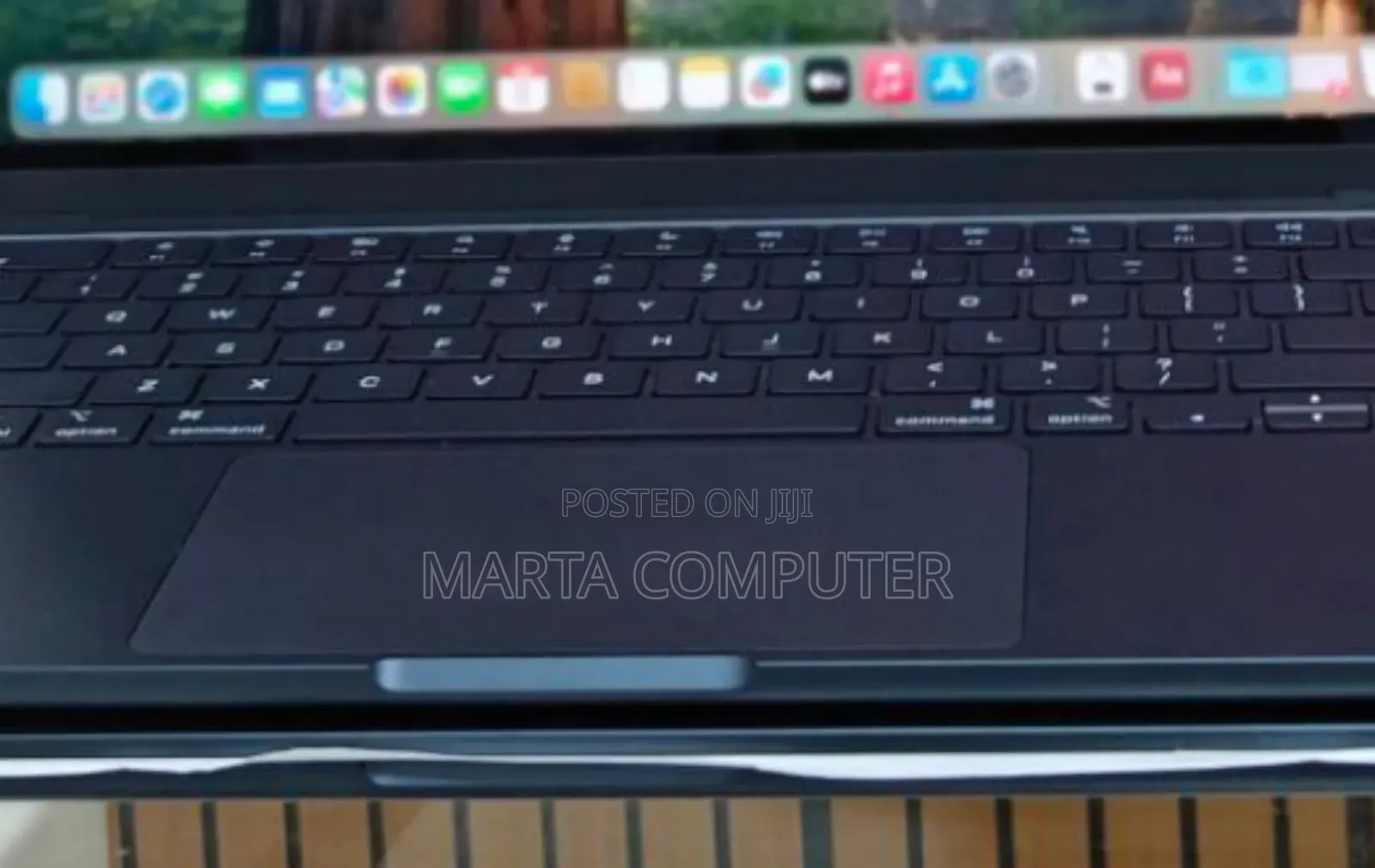 New Laptop Apple MacBook Air 2024 M3 13-Inch 8GB Apple M3 SSD 256GB