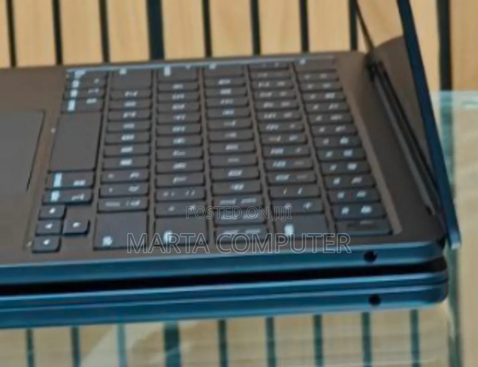 New Laptop Apple MacBook Air 2024 M3 13-Inch 8GB Apple M3 SSD 256GB