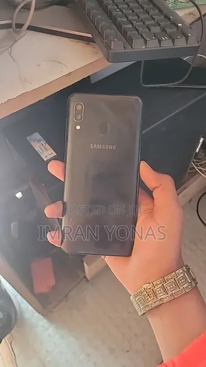 Photo - Samsung Galaxy M10s 32 GB Black