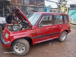 Suzuki Vitara 1997 Red