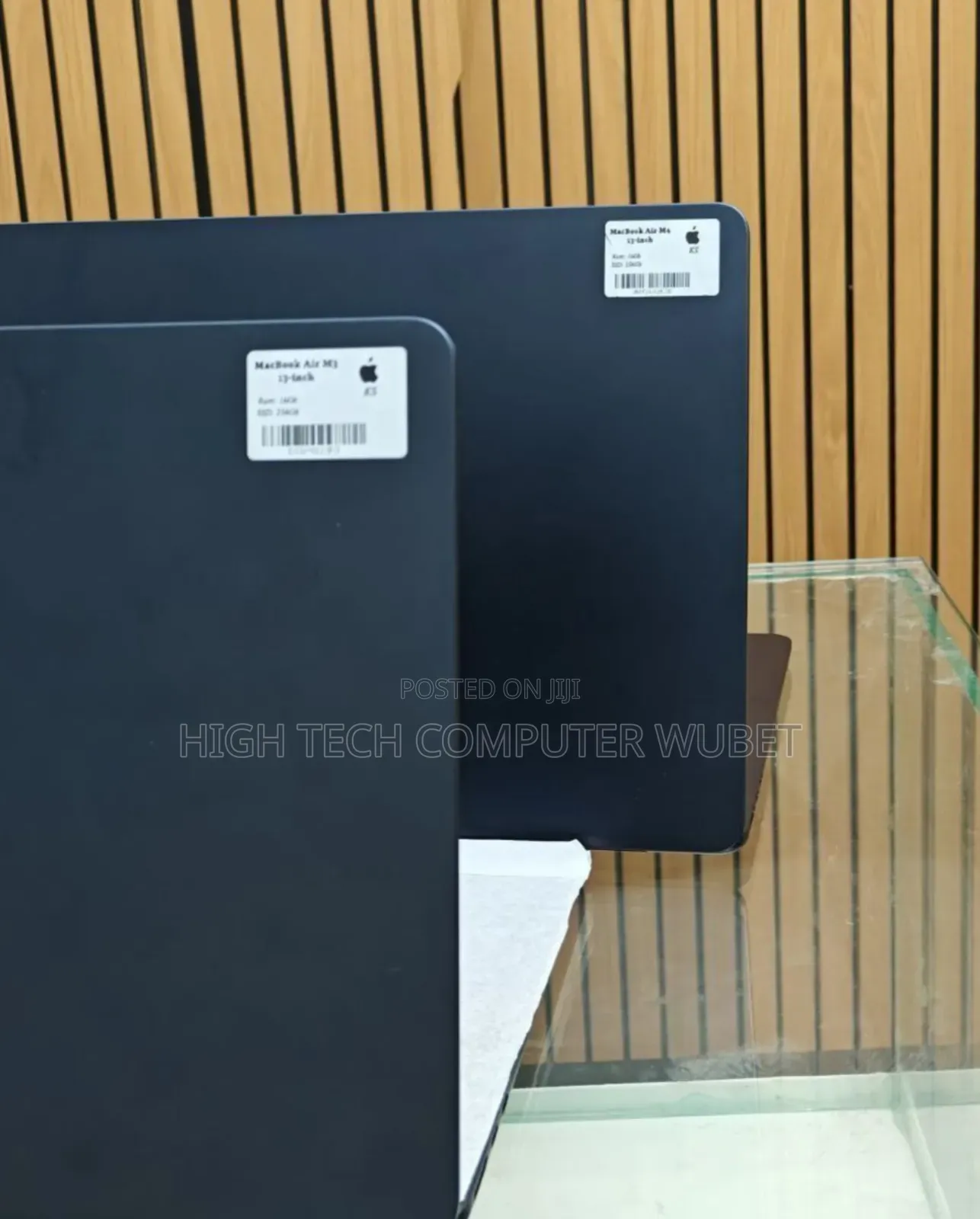 New Apple MacBook Air 2024 M3 13-Inch 8GB Intel Core M3 SSD 256GB