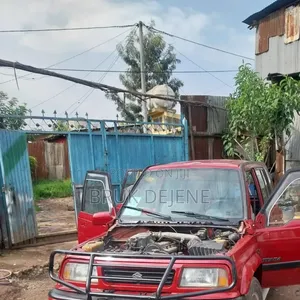 Suzuki Vitara 1997 Red