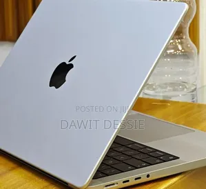 New Laptop Apple MacBook Pro M1 32GB Apple M1 Pro SSD 1T