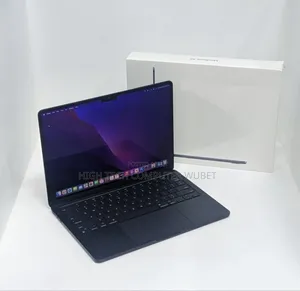 Photo - New Laptop Apple MacBook Air 2022 M2 8GB Intel Core M2 SSD 512GB