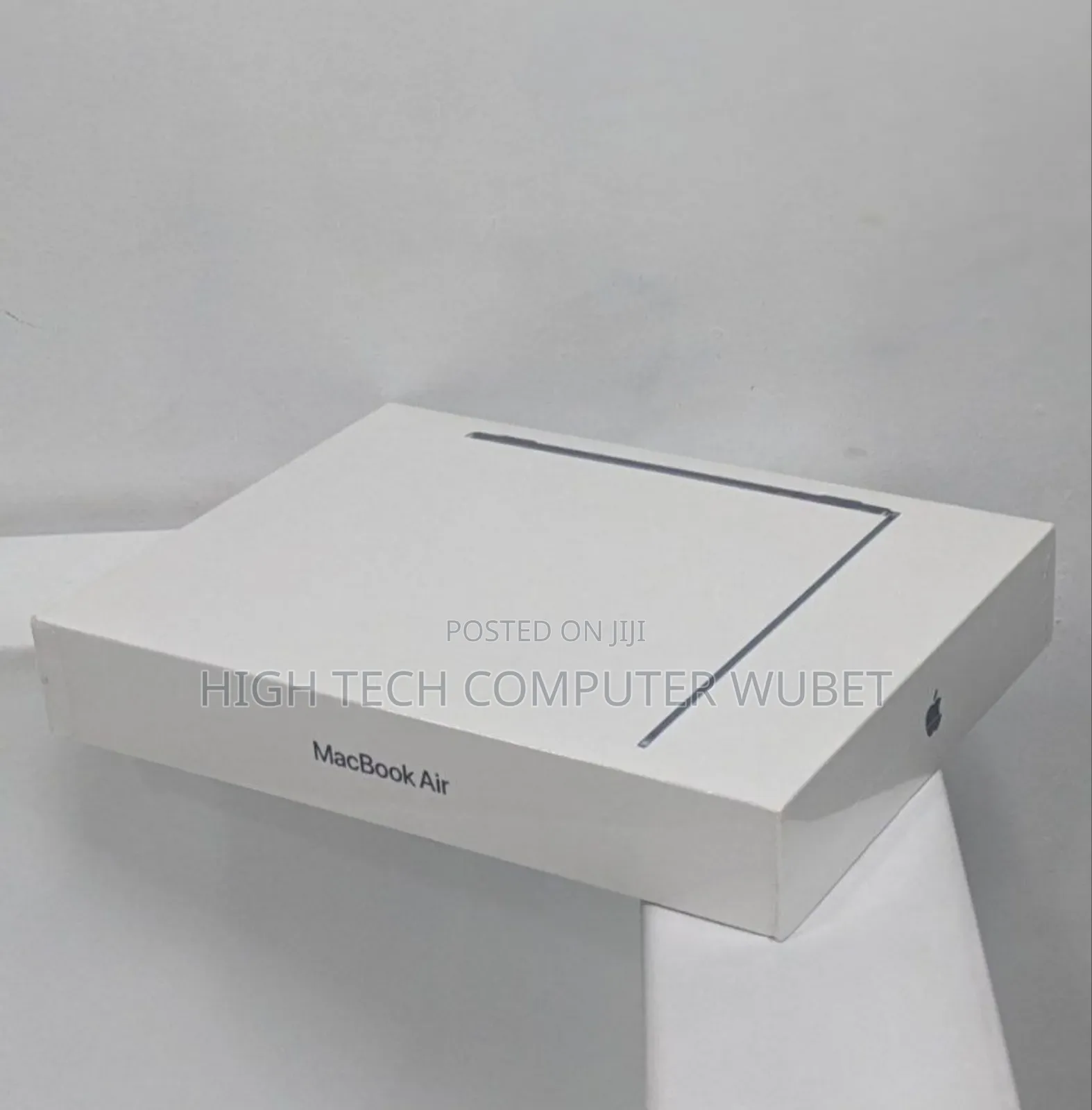 New Laptop Apple MacBook Air 2022 M2 8GB Intel Core M2 SSD 512GB