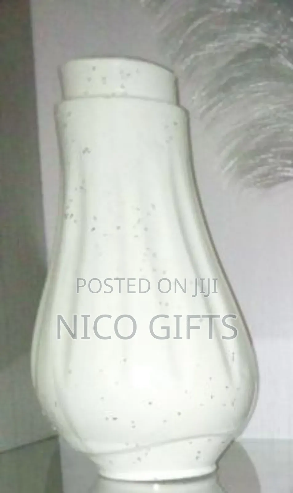 Vase / የአበባ ማስቀመጫ