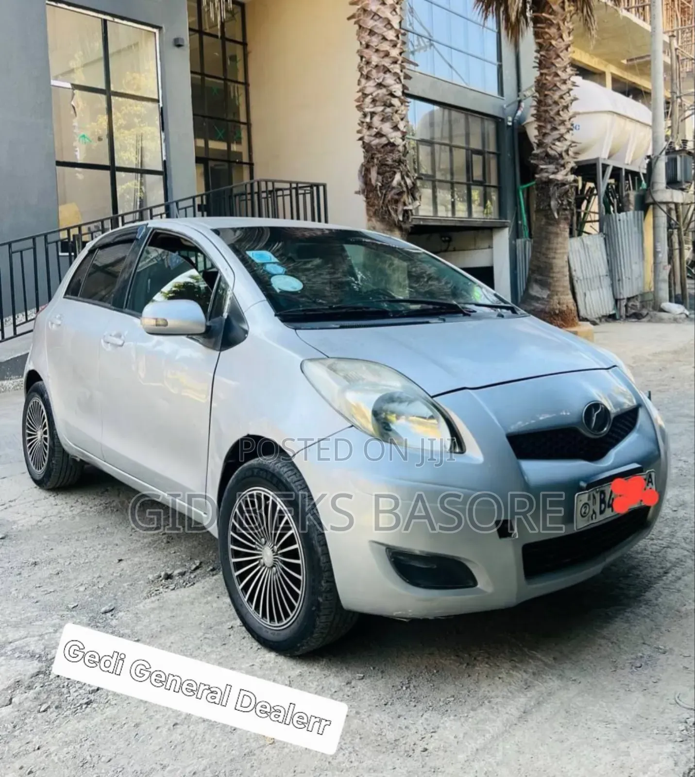 Toyota Yaris 2010 Silver