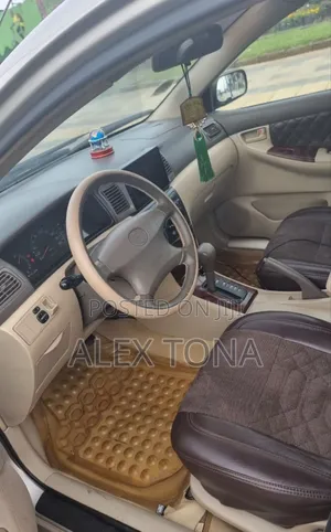 Toyota Corolla 2003 Gold