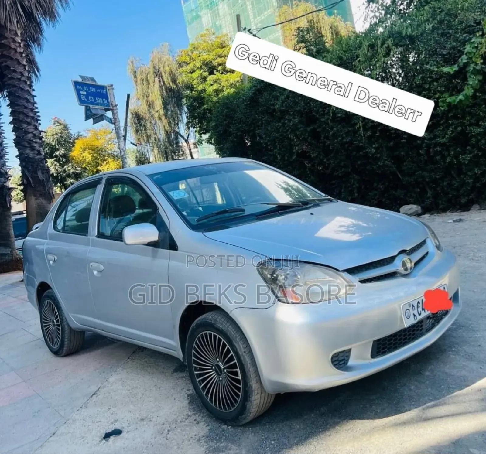 Toyota Platz 2003 Silver