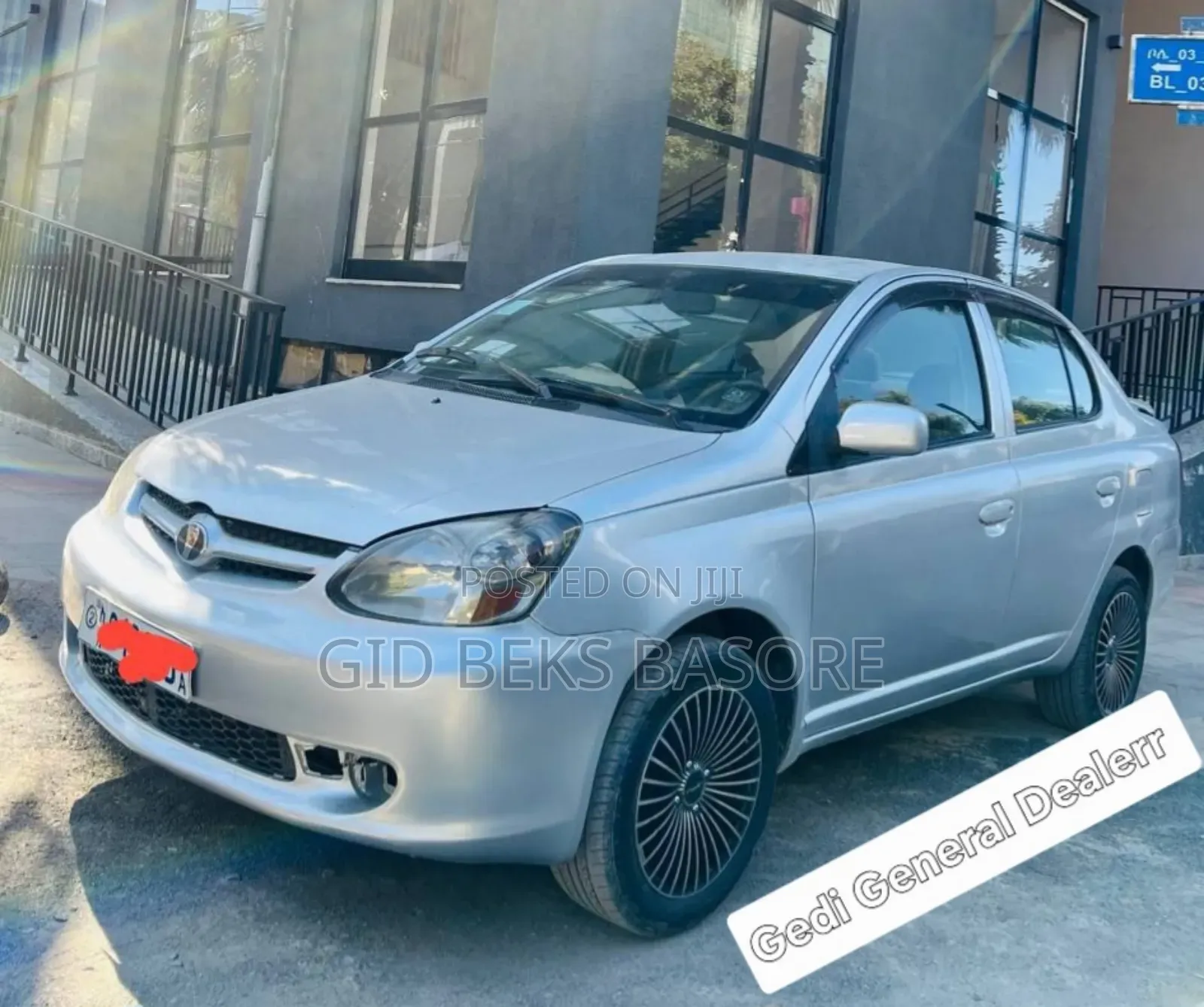 Toyota Platz 2003 Silver