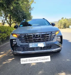 Photo - Hyundai Tucson 2021 Gray