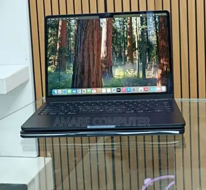 Photo - New Laptop Apple MacBook Air 2024 M3 13-Inch 8GB Apple M3 SSD 256GB