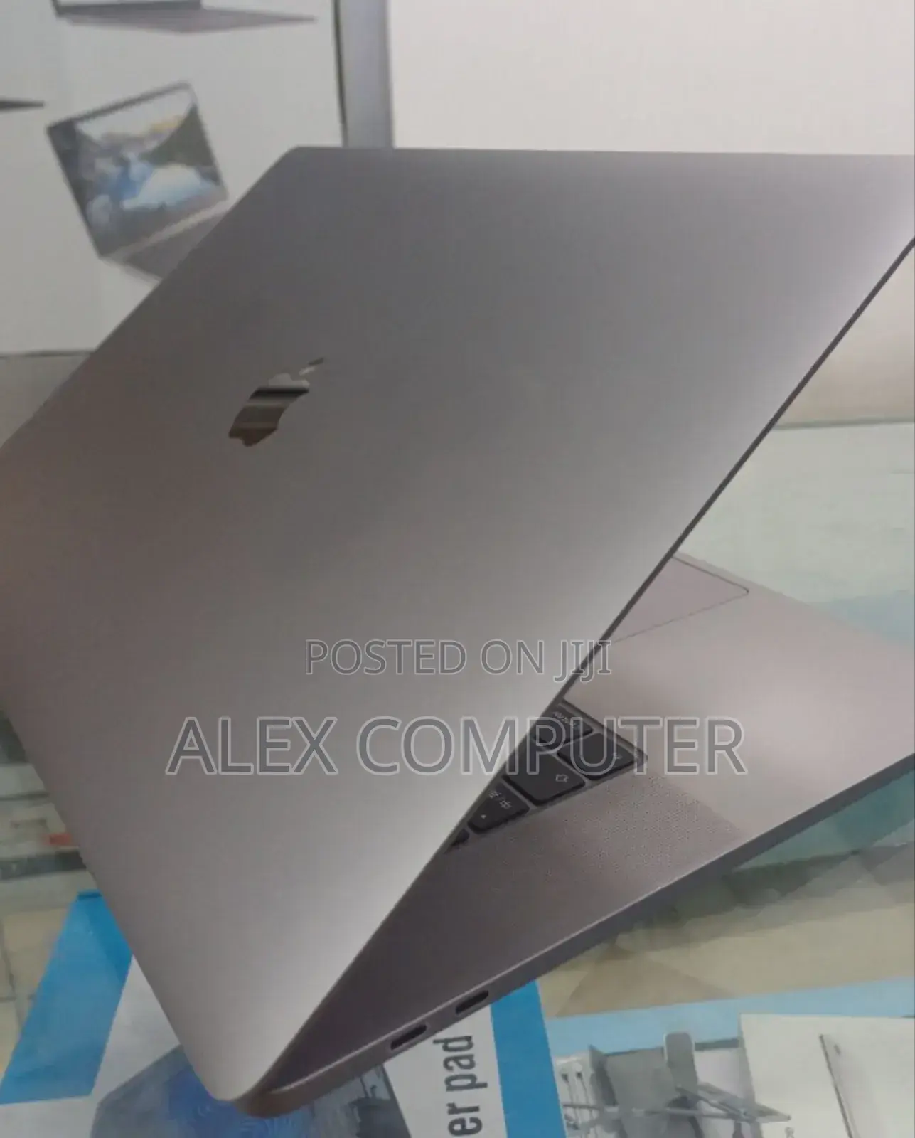 New Laptop Apple MacBook Pro 2019 32GB Intel Core I9 SSD 1T