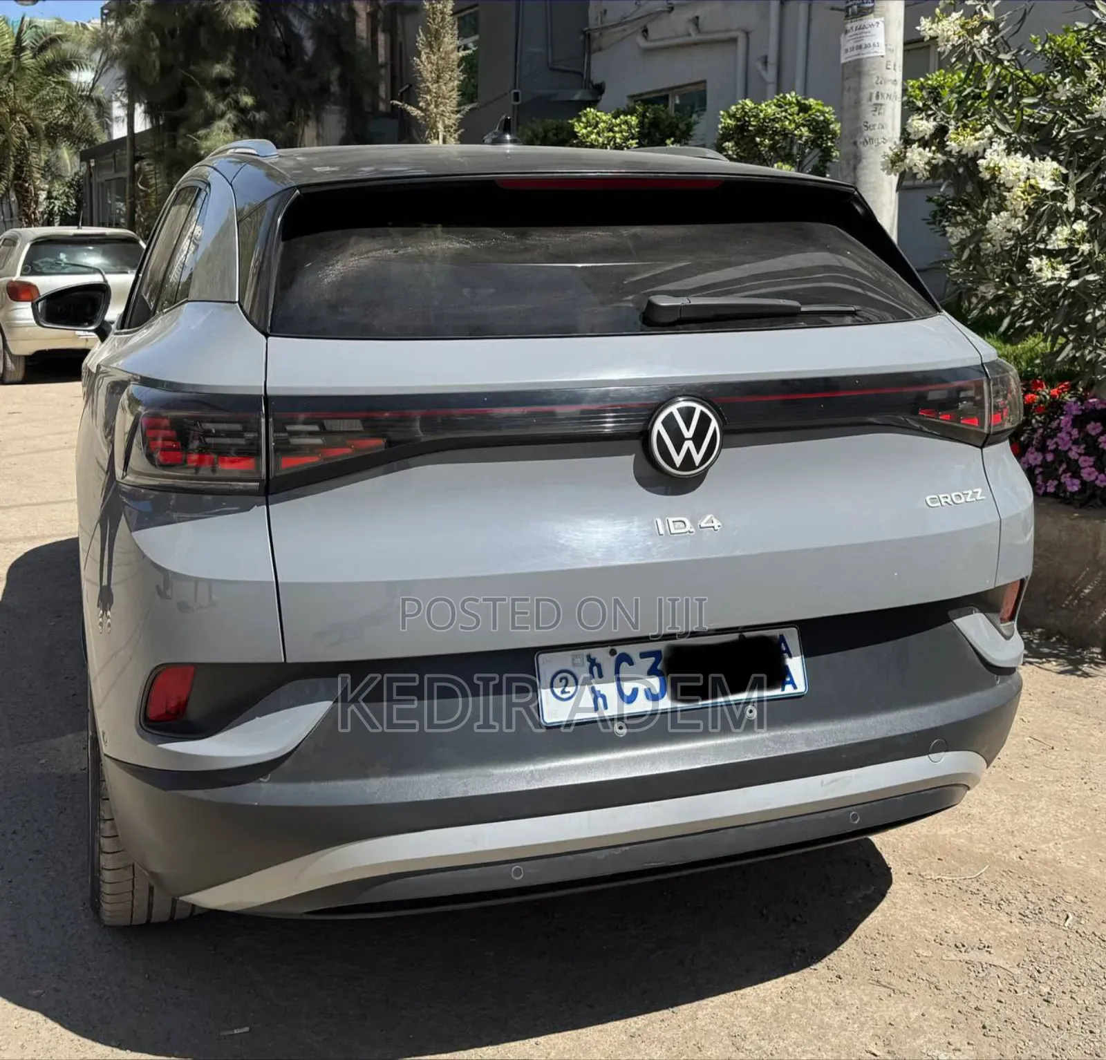 Volkswagen ID.4 2023 Maroon