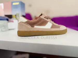 Photo - Zara Athletic Contrast Design Shoe