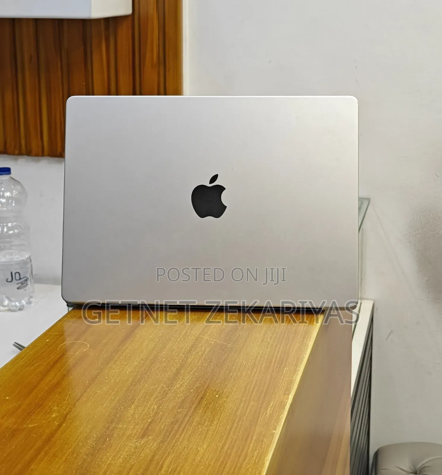 New Laptop Apple MacBook Pro M1 32GB Apple M1 Pro SSD 1T