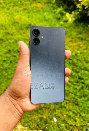 New Samsung Galaxy A06 64 GB Gray