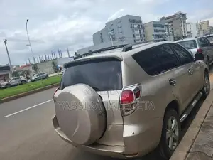 Toyota RAV4 2006 Gold