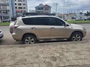 Toyota RAV4 2006 Gold