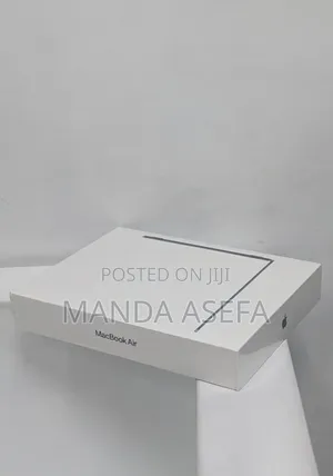 Photo - New Laptop Apple MacBook Air 8GB Apple M2 SSD 512GB