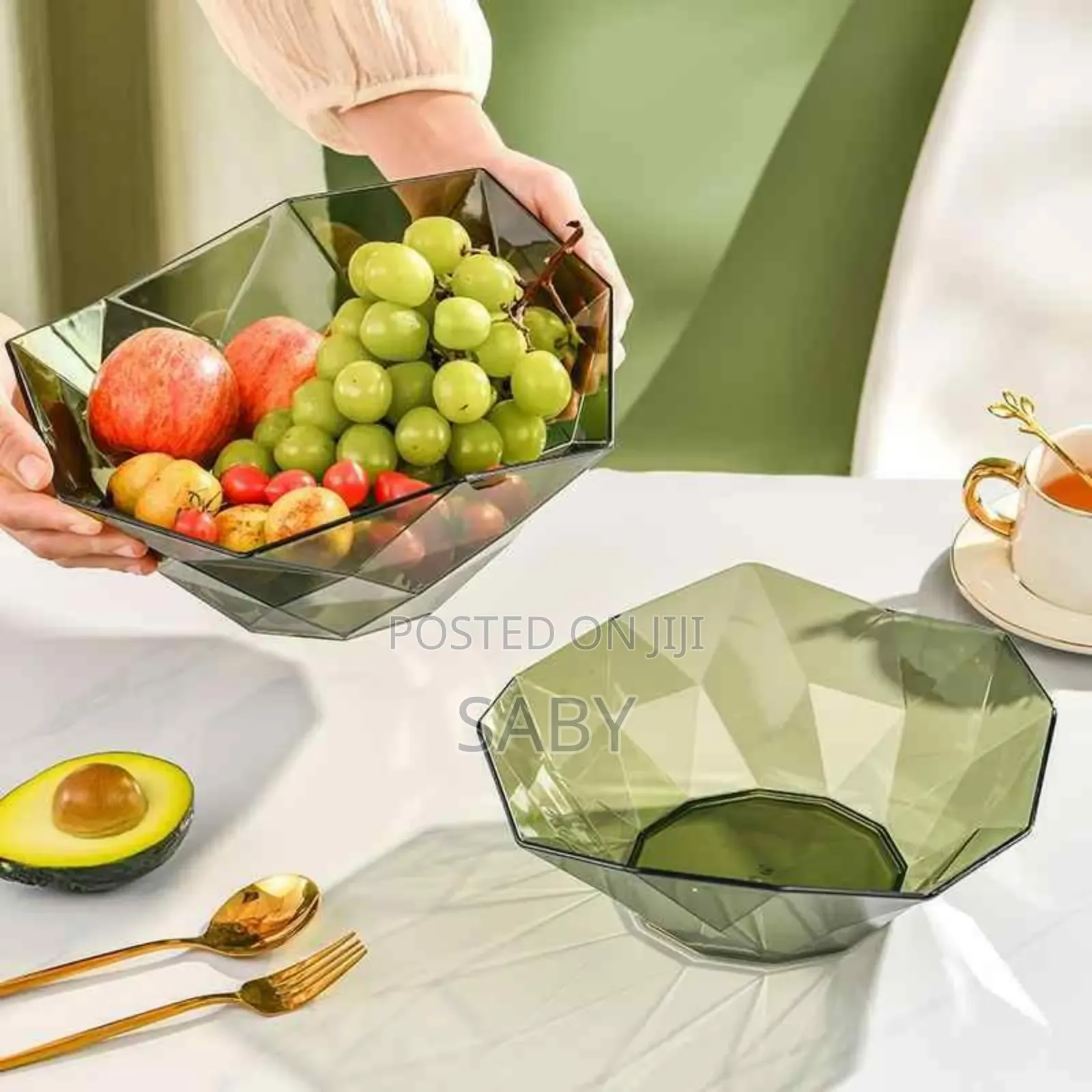 Geometric Clear Fruit Bowel