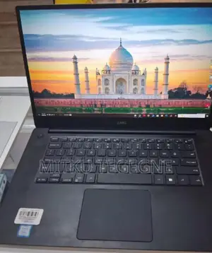 Photo - New Laptop Dell Precision 5540 8GB Intel Core I7 SSD 512GB