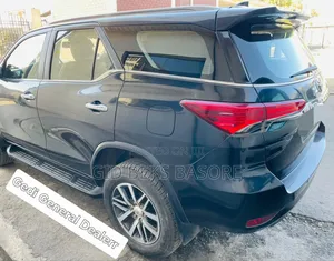 Toyota Fortuner 2017 Black