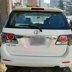 Toyota Fortuner 2015 Ivory