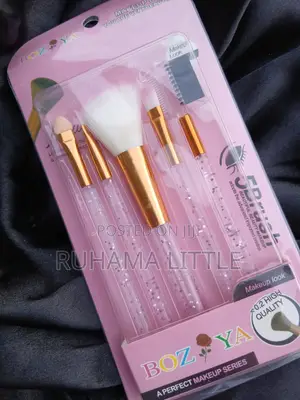 Photo - Make Up Brush 5 in One