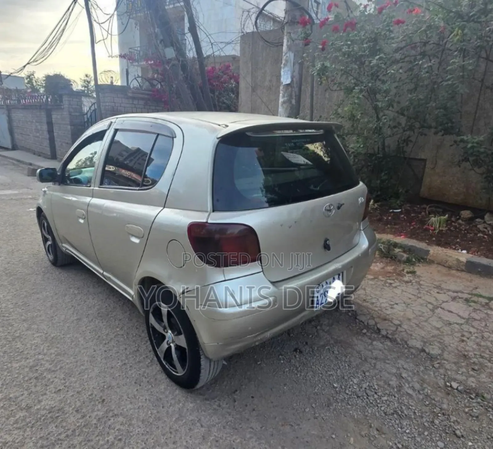 Toyota Vitz 2004 Gray