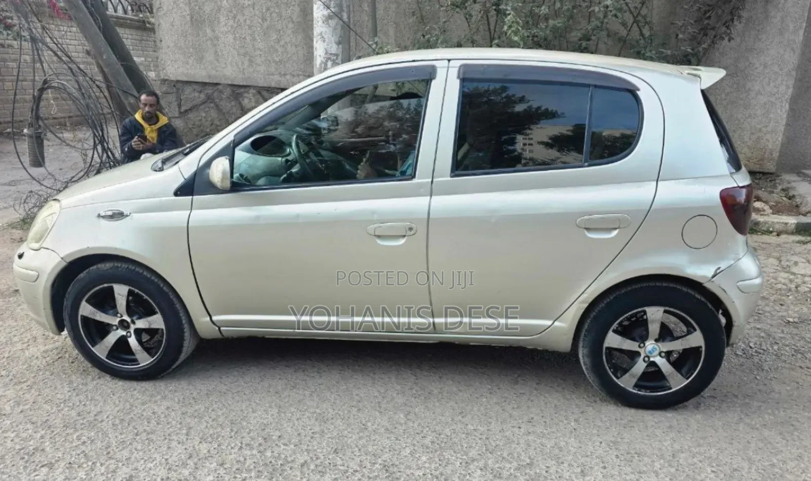 Toyota Vitz 2004 Gray