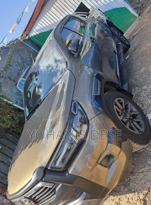 Toyota Hilux 2021 Gray