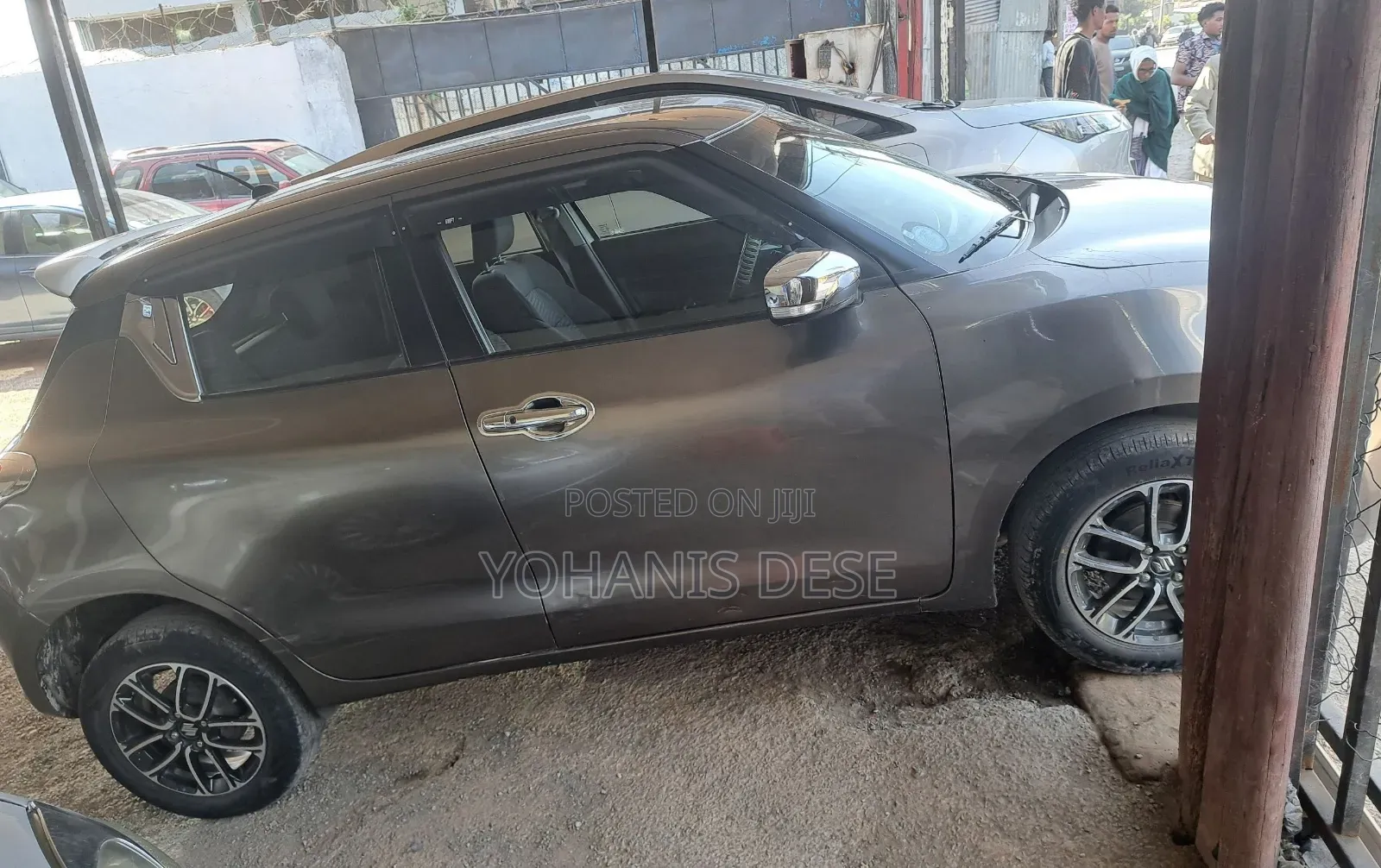 Suzuki Swift 2022 Gray