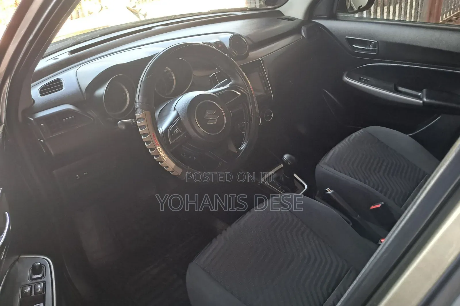 Suzuki Swift 2022 Gray