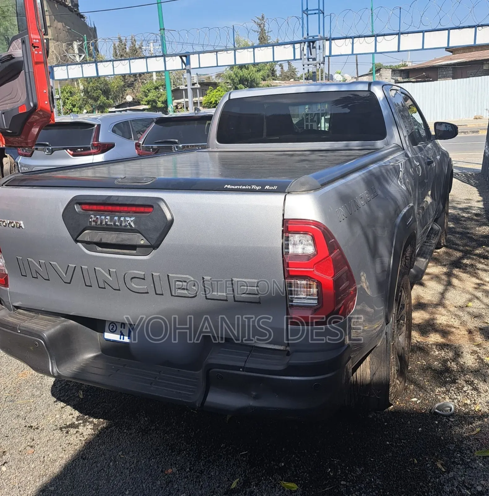 Toyota Hilux 2021 Silver