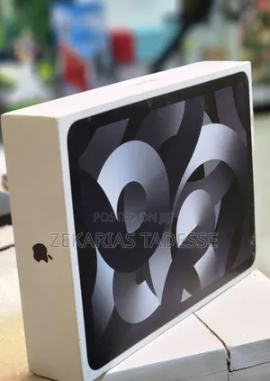 Photo - New Apple iPad Air 64 GB Silver