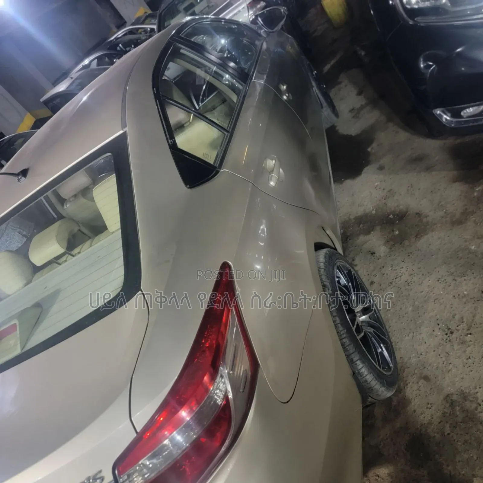 Toyota Yaris 2015 Gold